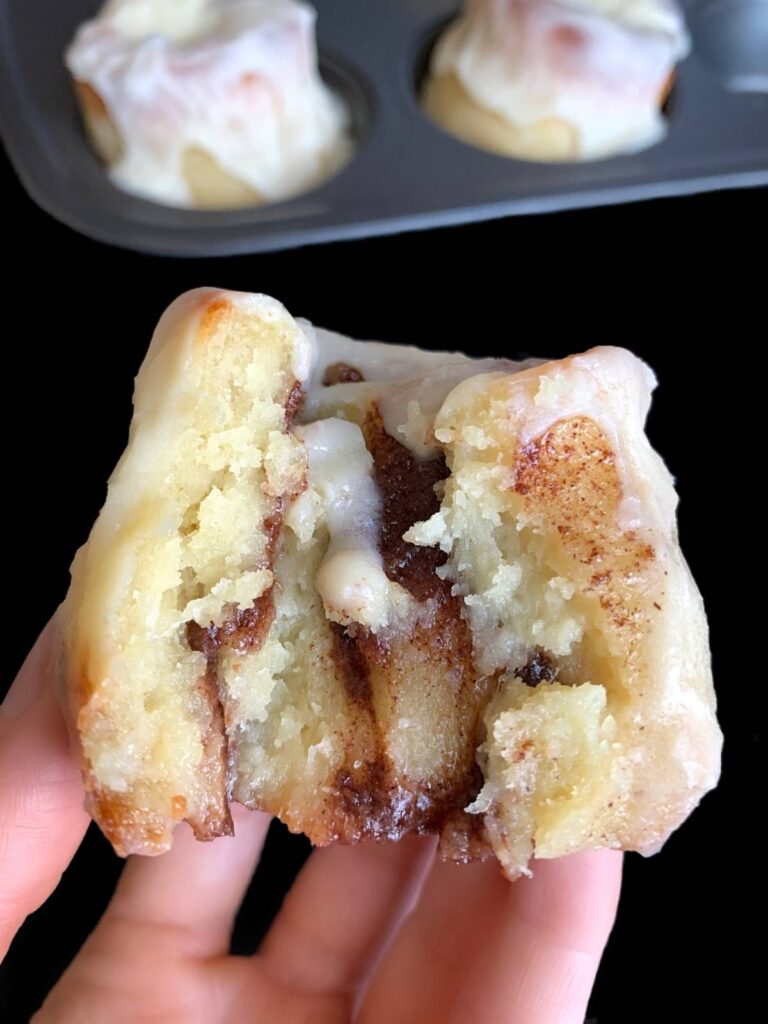 keto cinnamon rolls