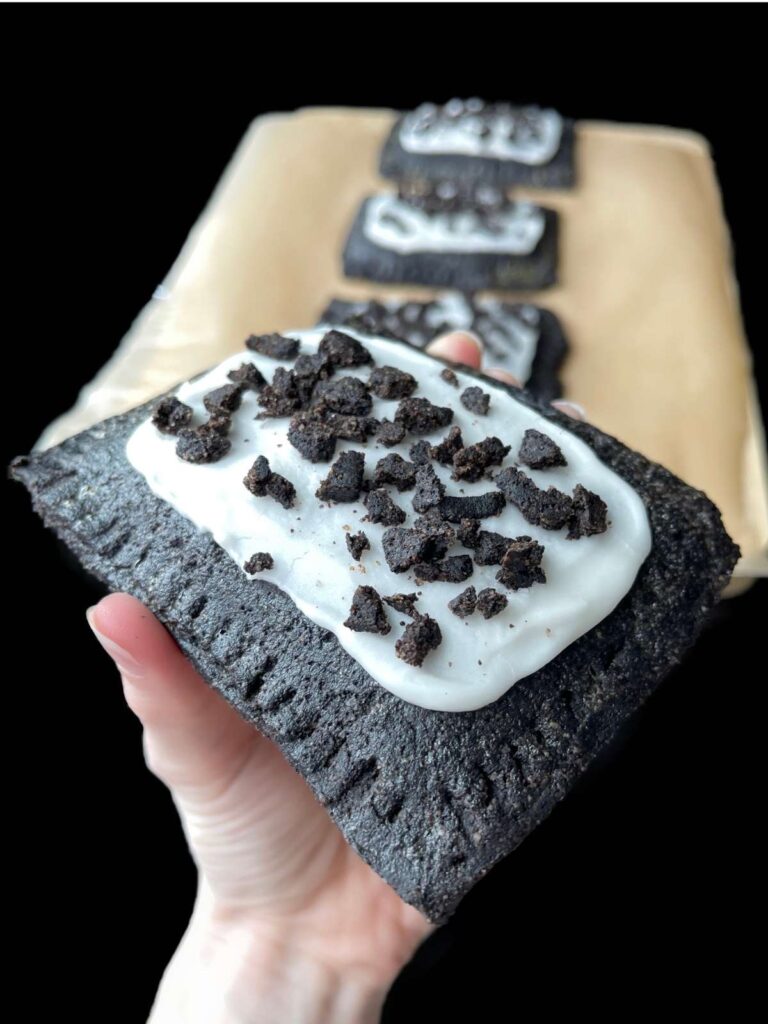 Keto Pop Tarts: Cookies and Creme