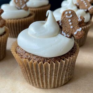 keto gingerbread cupcakes with cream cheese frosting